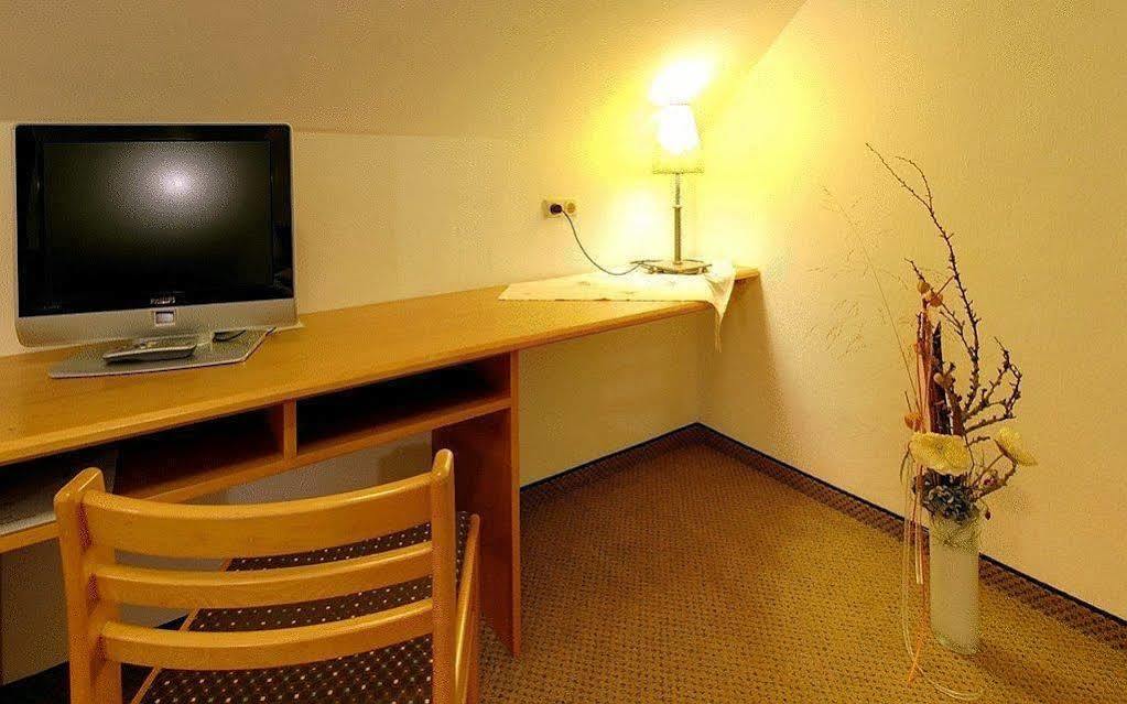 Hotel Staffler Odelzhausen Luaran gambar
